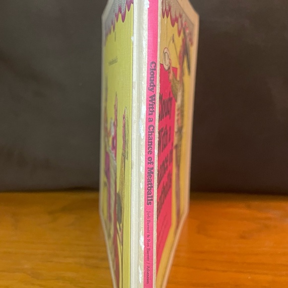 Vintage 1978 Cloudy With a Chance of Meatballs Hardcover Book - Picture 2 of 8
